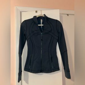 Lululemon Define Jacket in dark teal color